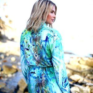 WrapUp by VP Exotic Feather Microfiber short Robe Peacock Feather Tropical Bling